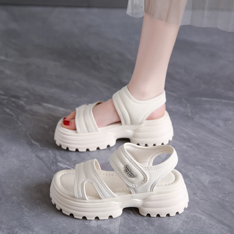 

New Women's Sandals Summer 2024 Fashion Trend Thick Sole Elevated Outdoor Beach Sandals Comfortable Breathable Flat Sandals