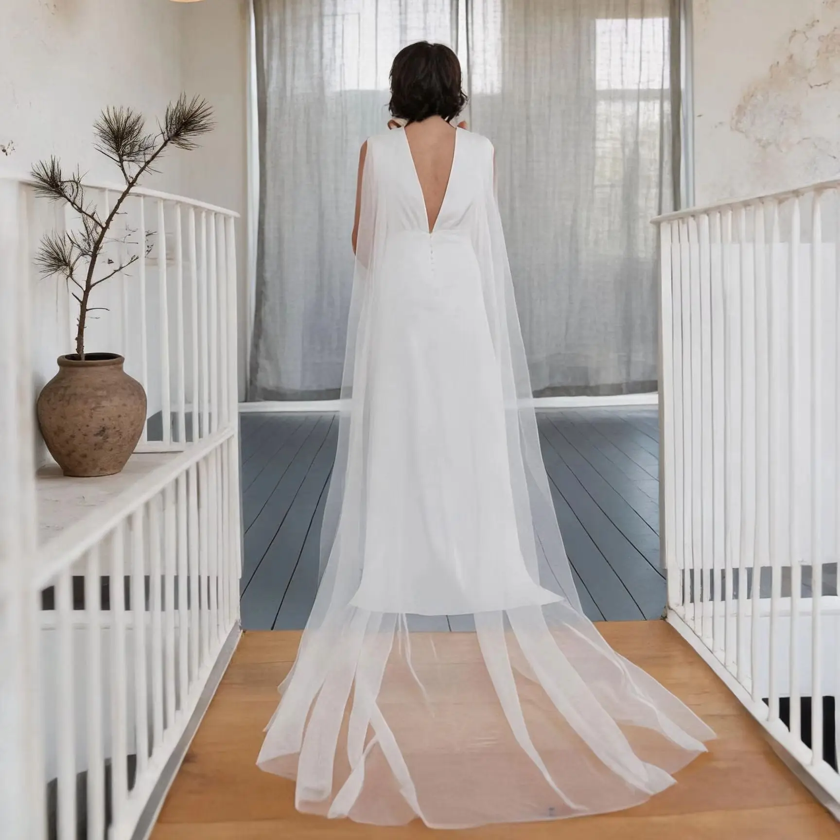 Elegant Romantic Long Trailing Cape Detachable Design Bridal Shawl for Bride Formal Wedding Evening Gown Church Ceremony GP41