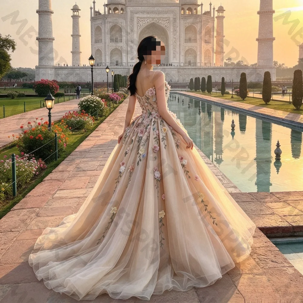 Customized Strapless Evening Gown Flower Decals 2026 Light Luxury Pleated Hem Floor Length Bridal Dress Suitable for Parties