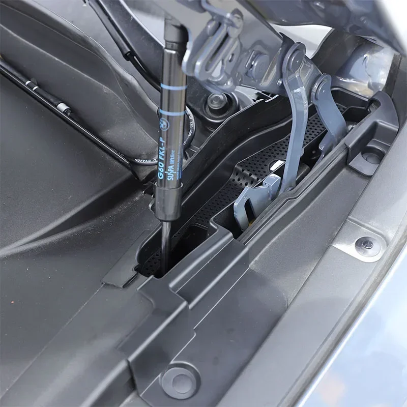 

Gao Ruying For BMW 5 Series G60 G61 G68 2024-25 ABS Black Car Engine Compartment Water Tank Anti Blocking Cover Car Accessories