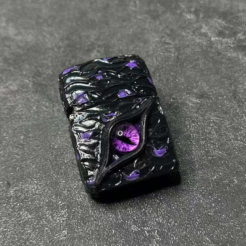 Personalized Vintage 3D Glow in Dark Eye Lighter Case, Handmade Anti-Scratch Shockproof Dark Aesthetic Lighter Protective Shell