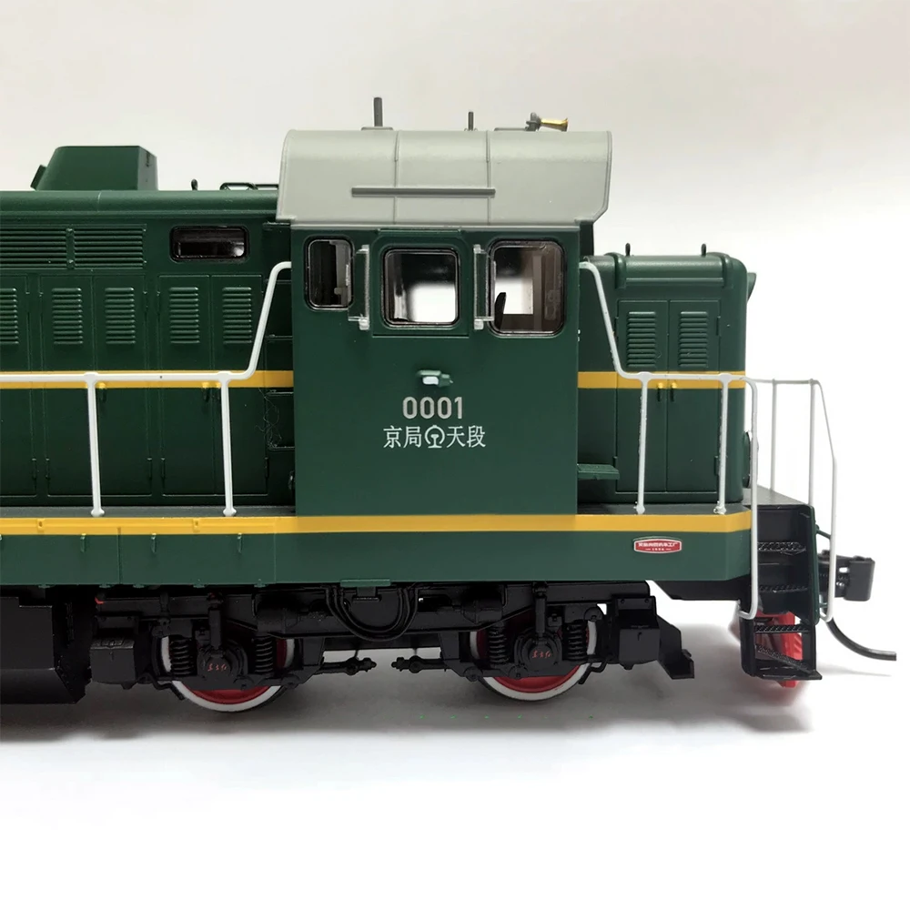 Train Model 1/87 HO DFH5 Dongfanghong 5 Type Hydraulic Transmission Diesel Locomotive Rail Car Toy Gift