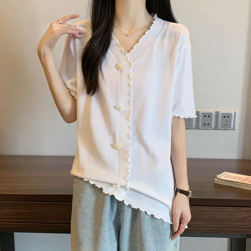 White Elegant Flower Knitted Tshirt Sweater Women Tops 2023 Summer Short Sleeve V-neck Fashion Chic Ladies Knitwear Pullover