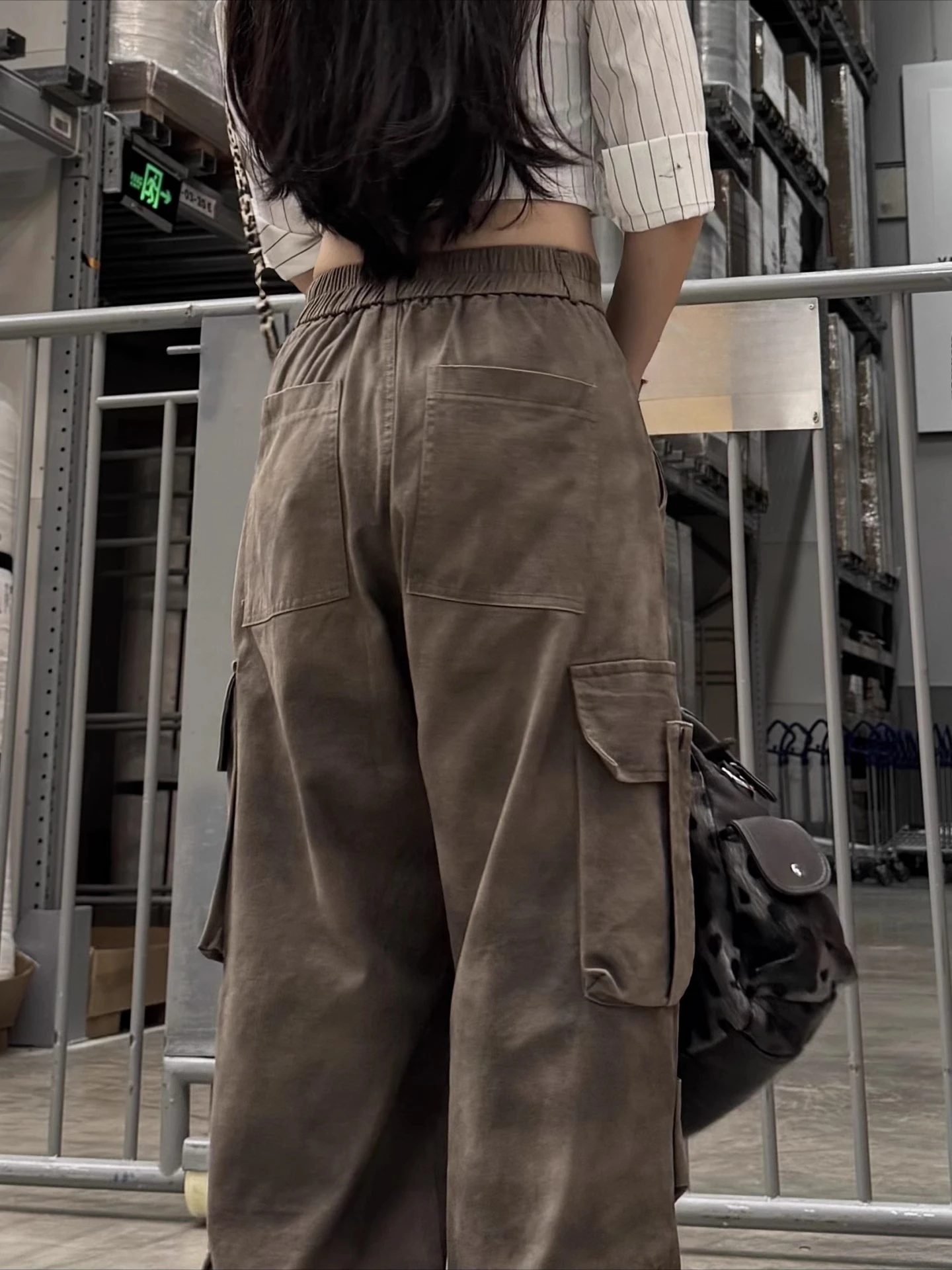 Spring and Autumn New Women's Pants, Khaki Multi Pocket Straight Leg Trendy Work Pants