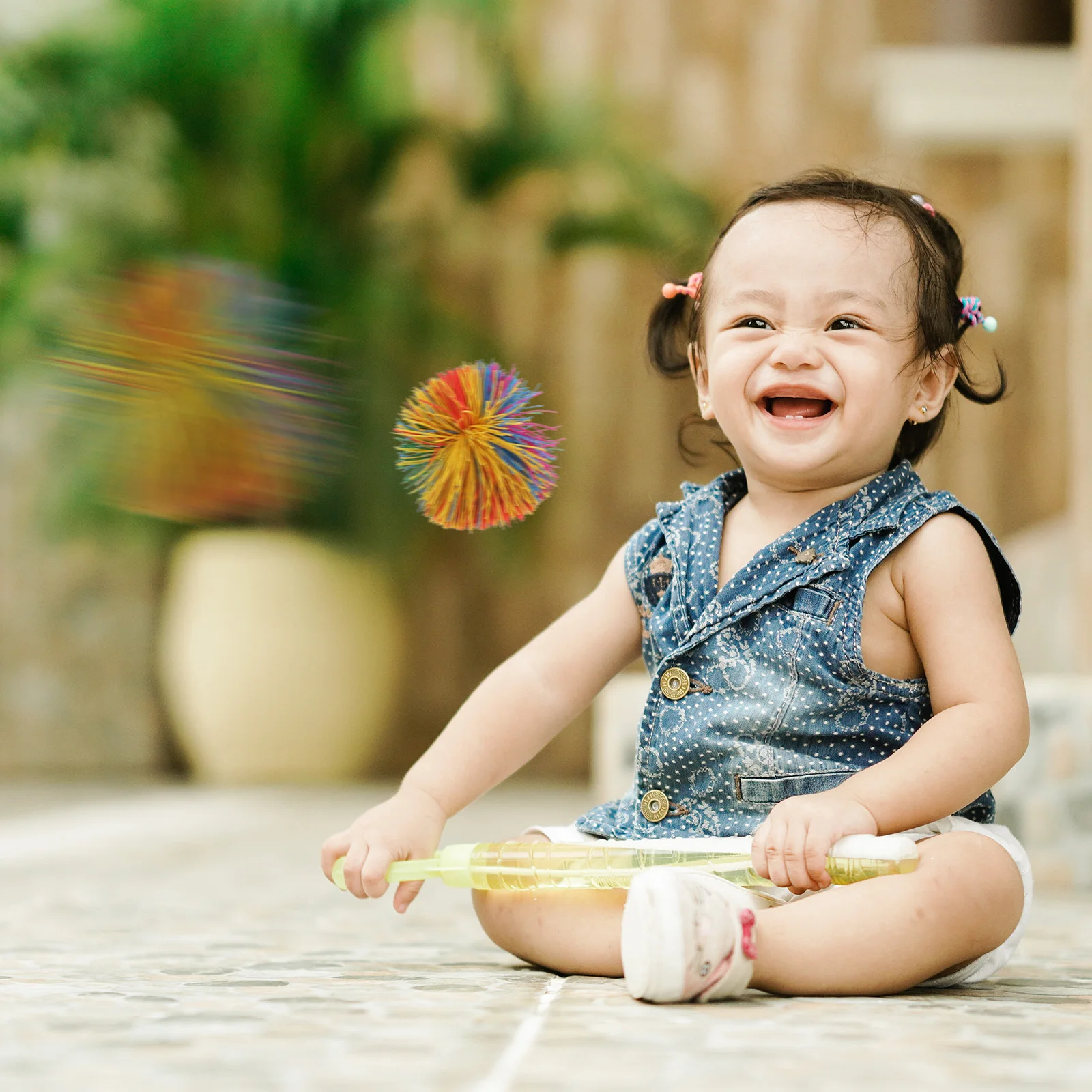 ลูกบอลซิลิโคนสีสันสดใส น้ำหนักเบา สัมผัสนุ่ม ขนาด 6 ซม. 6 ลูก สำหรับเด็ก เล่นเสริมพัฒนาการ คลายเครียด ฝึกการเล่นลูกบอล