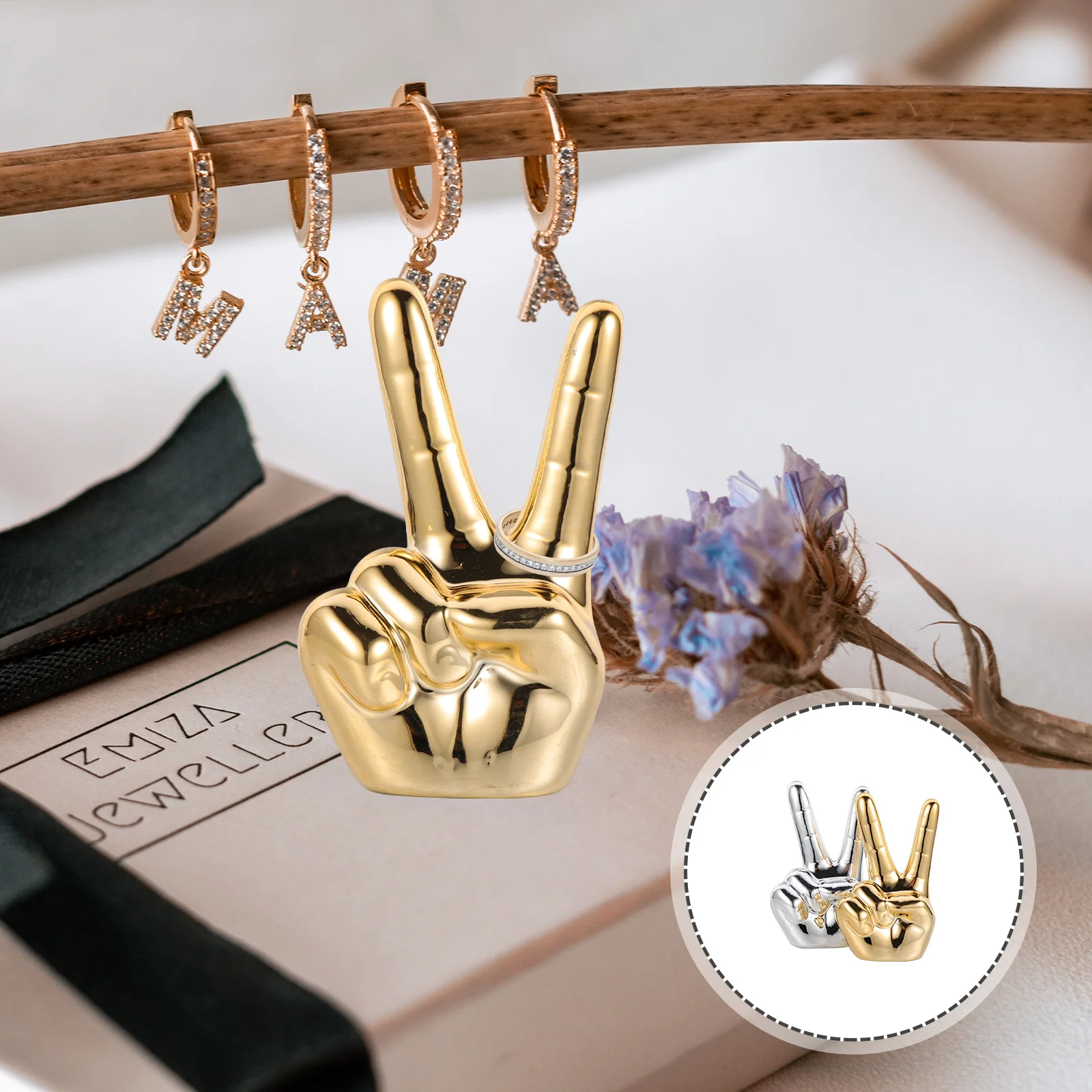 2Pcs Ceramic Finger Gesture Rings Stand Unique Display Organizer Ring Holder for Boutique Jewelry Ring Holder Rings Organizer