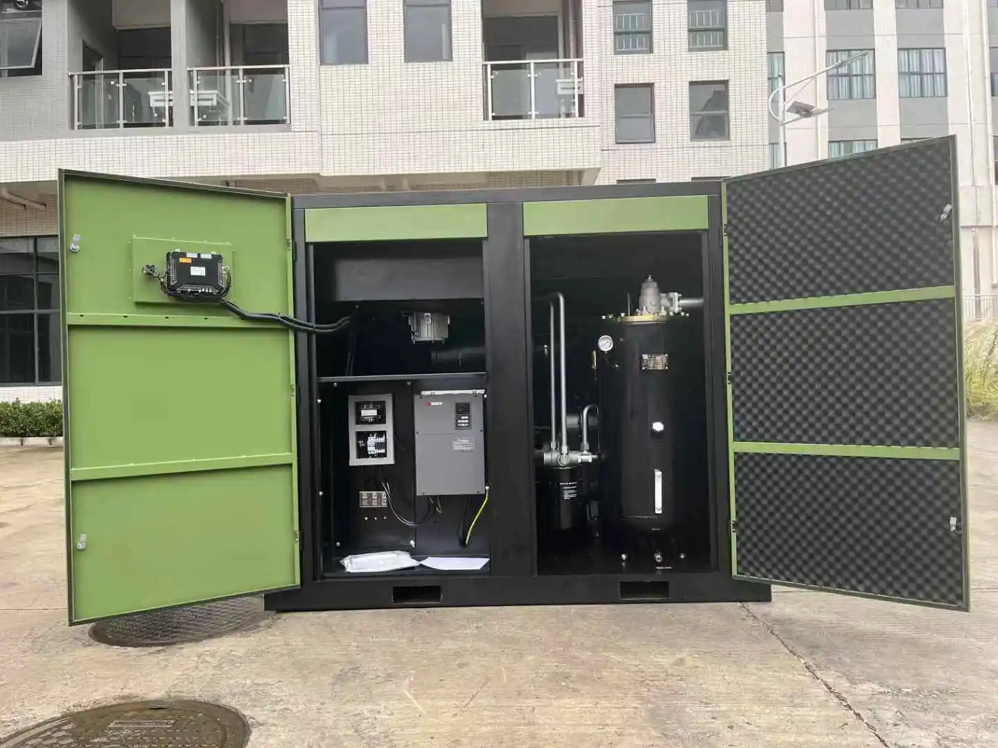 Portable Industrial Compressor 220V Single Phase Screw Air Compressor 7.5kW 10HP