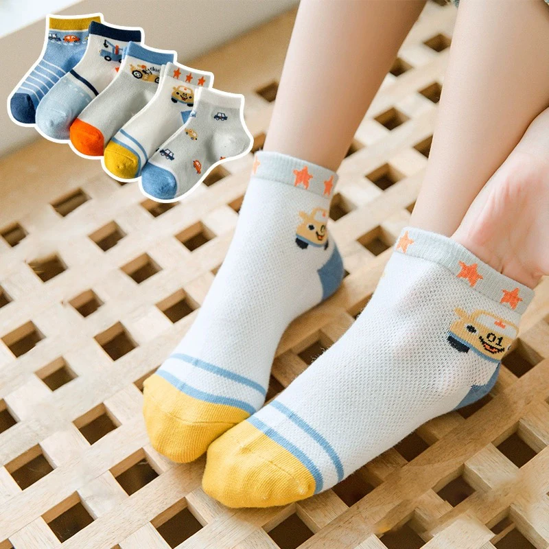 5 Pairs Of Kid\'s Fashion Cute Car Pattern Crew Socks, Comfy & Breathable Soft & Elastic Sport Socks For Spring And Summer