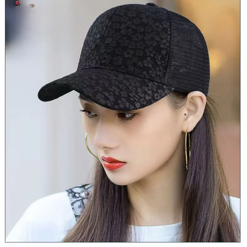 

Floral Heart Embroidery Baseball Cap Breathable Mesh Pleated Design Sun Protection Peaked Cap for Women Spring Summer Fashion