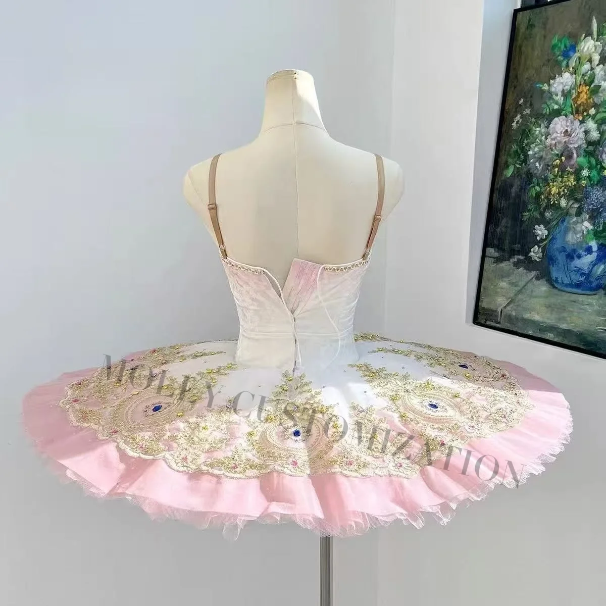 Hochwertiger, neuer, maßgefertigter TUTU-Rock mit rosa Farbverlauf im Stil der Dornröschen-Feenpuppe für Ballettwettbewerbe und Aufführungen für Erwachsene und Kinder. – Detail 2