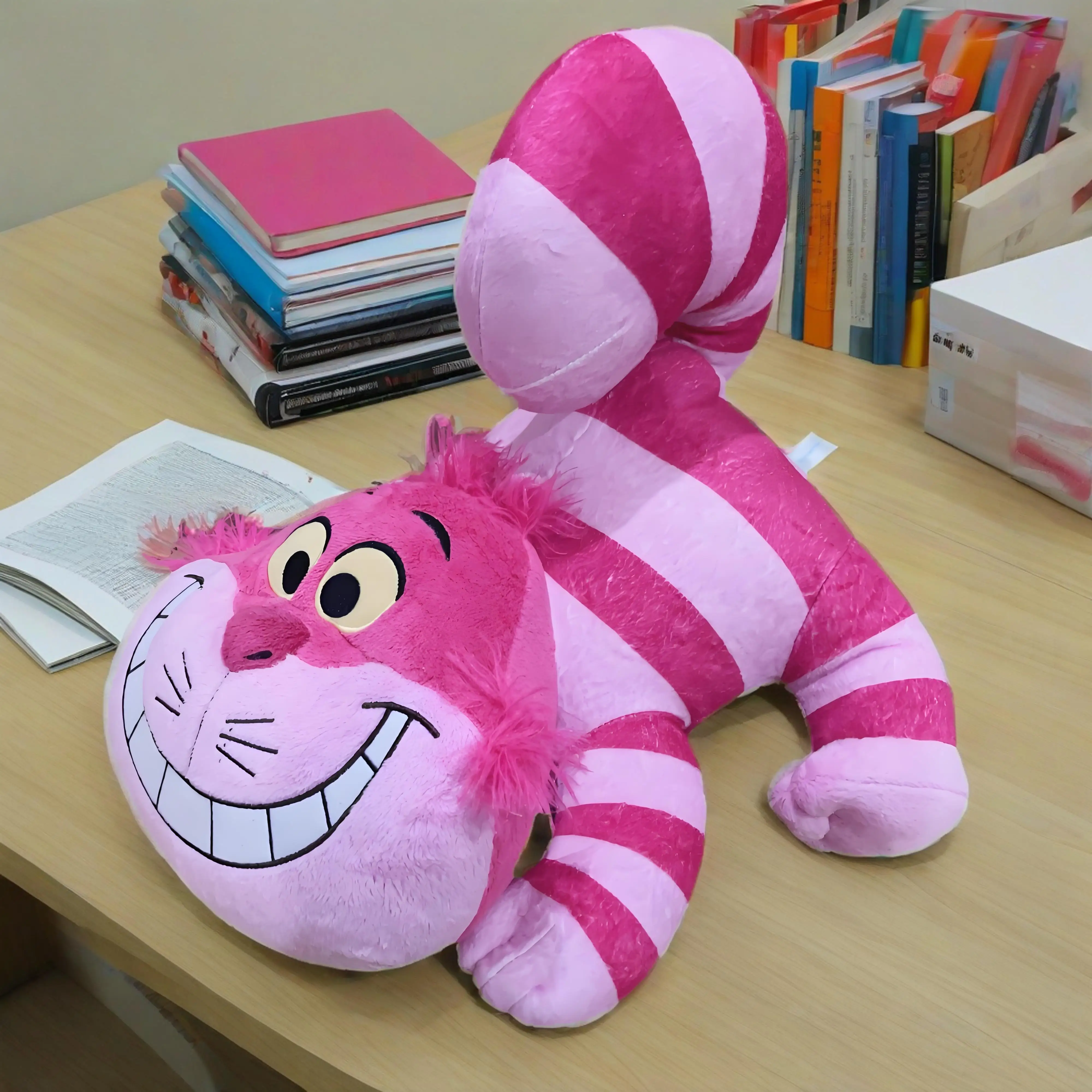 

Disney Alice in Wonderland Cheshire Cat 38cm Mischievous Plush Toy as a Birthday Souvenir for Kids