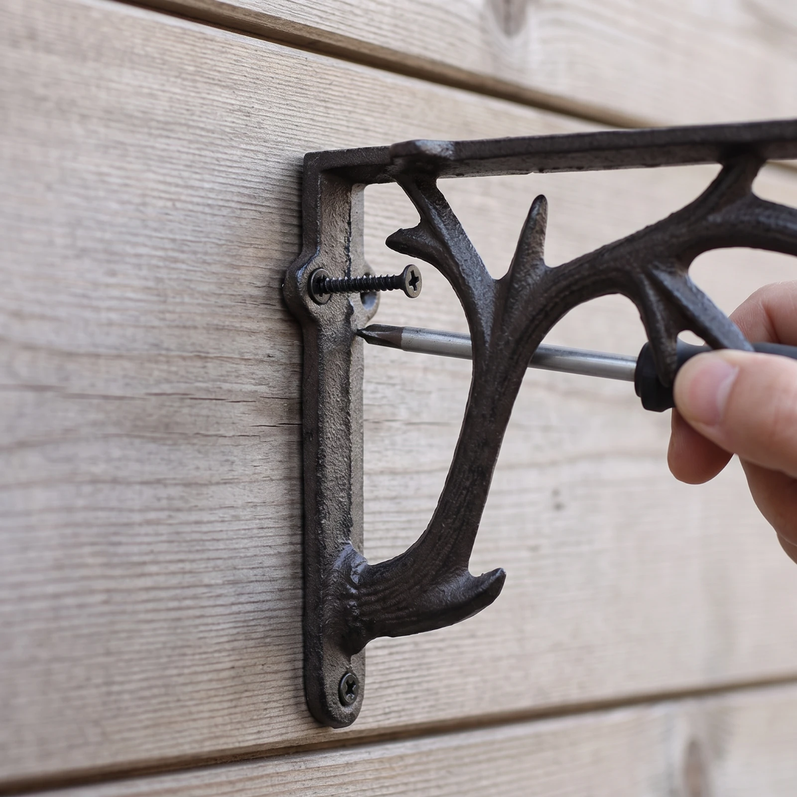 Deer Horn Wall Shelf Bracket V - огляд і ціна Woodworking Inspiration