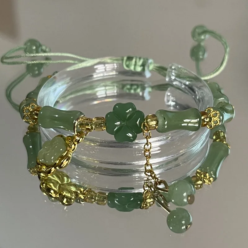 Lucky Four-Leaf Clover Bracelet for Women Golden Accents Chinese-Inspired Design for Daily Wear Parties Perfect Gift for Mom