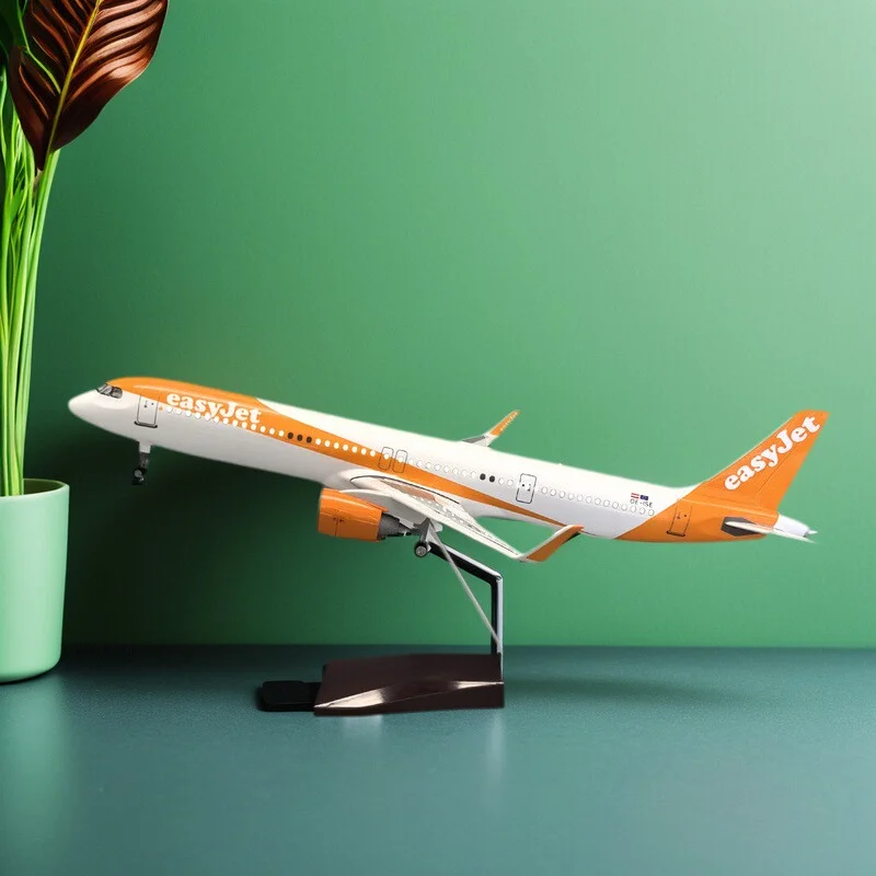 EasyJet Airbus A321 Neo avión a321 modelo de resina con ruedas de tren de aterrizaje y luces colección de decoración del hogar regalos para adultos