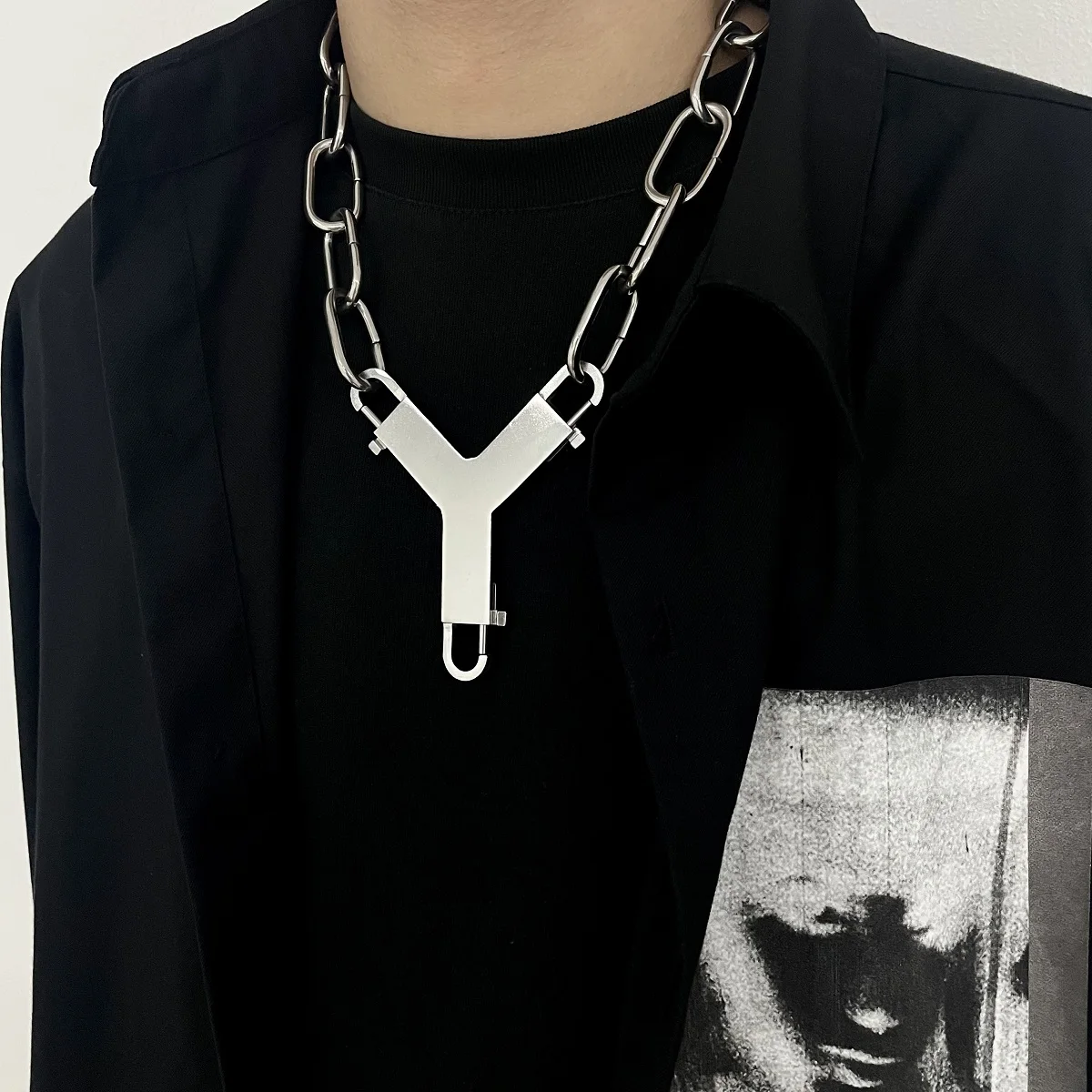 European and American neutral independent Y-shaped RO necklace, dark trendy brand, personalized thick chain, collarbone chain