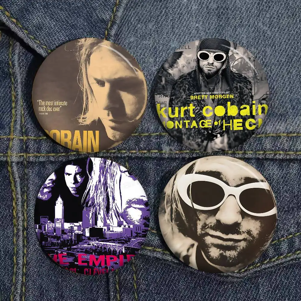 حار N-NirvanaS K-Kurt 58 مللي متر لطيف أنيمي الشكل أيقونة شارة اليدوية صفيح بروش لحقيبة الظهر الملابس الصدر حلية الهدايا