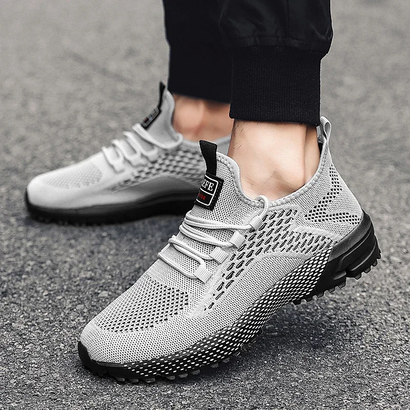

2025 New Breathable Mesh Running Shoes Green Sports Shoes Thick Non Slip Sole Lightweight Men's and Women Fitness Walking Shoes