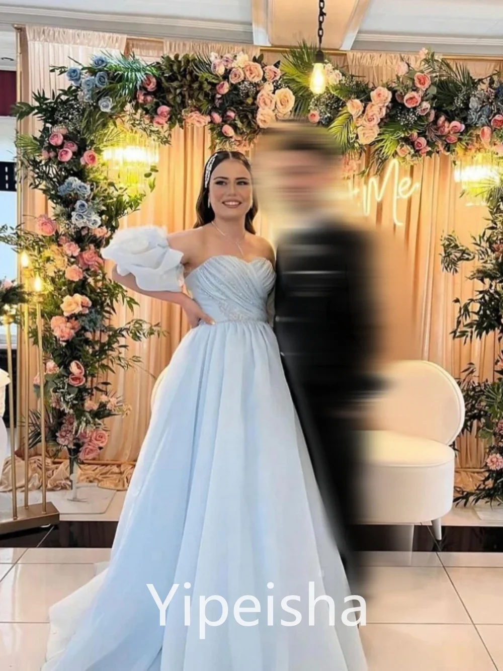 Customized  Exquisite Simple Strapless Off-the-shoulder A-line Wedding Party Organza Muslim Wedding Dress