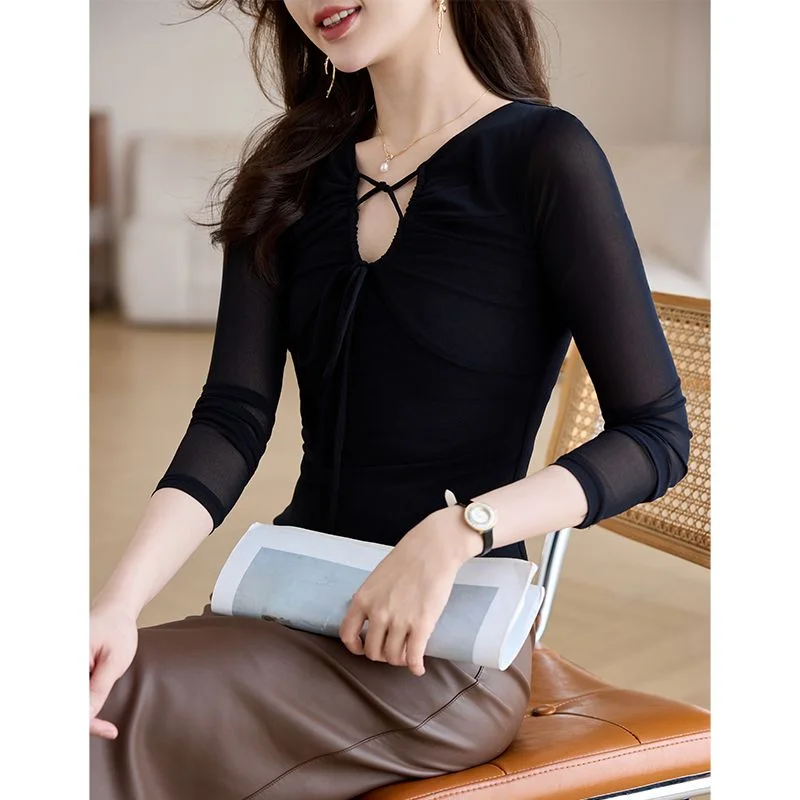 

Mesh Bottoming Long-sleeved T-shirt for Autumn New Unique V-neck Slim Fit Top for Women