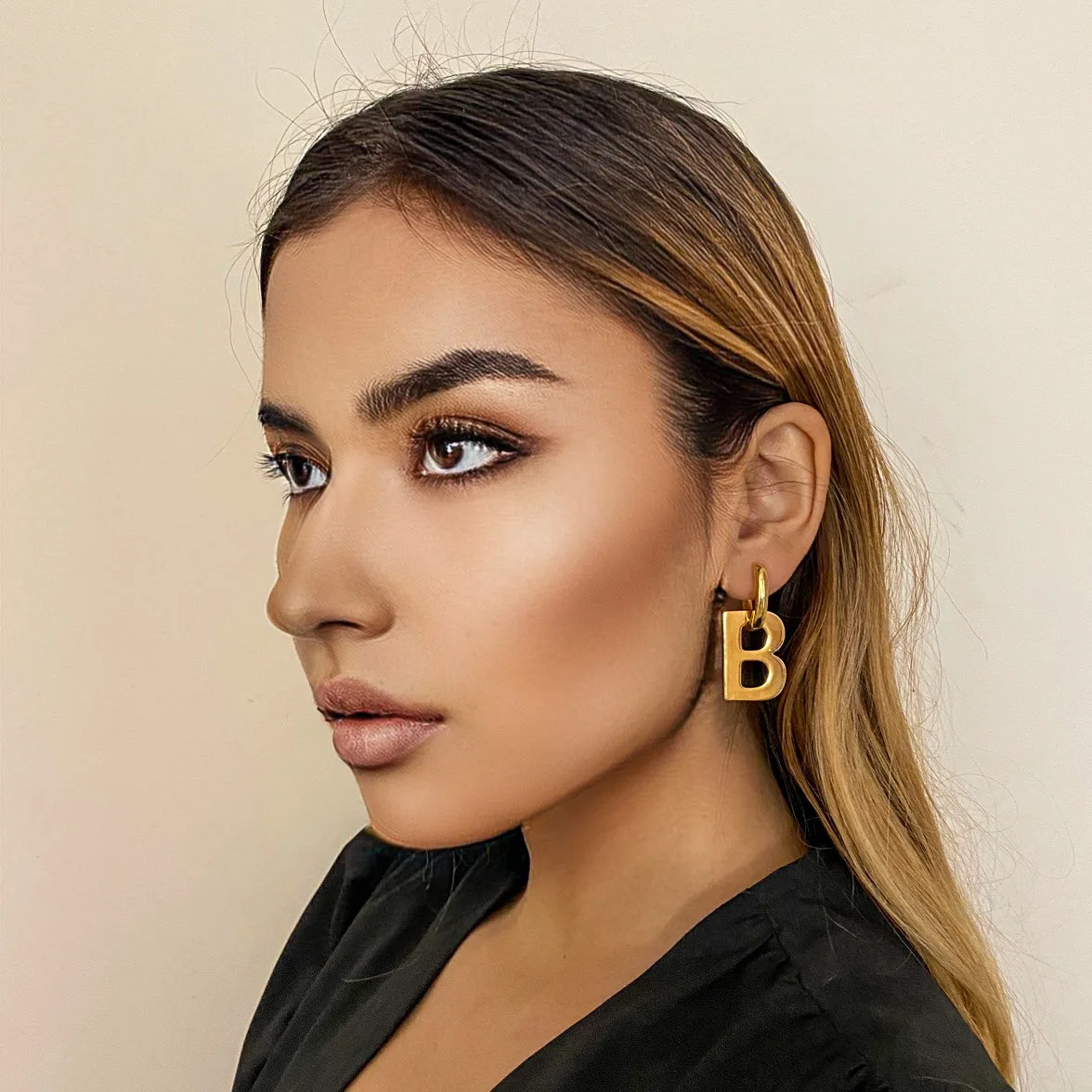 HIYEE 18K Gold Plating Accessories Gift Simple Stainless Steel Letter B Pendant U Shaped Earrings for Women