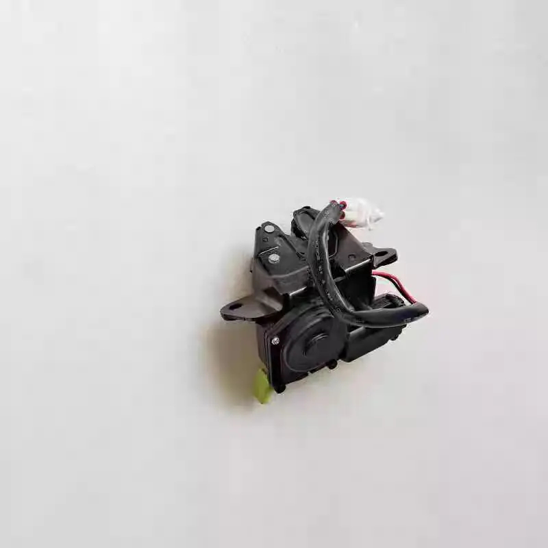 Auto parts Suitable for Geely Boyue/Vision X6 Rear Tailgate Lock Assembly, Trunk Lock Mechanism, Rear Hatch Lock Unit