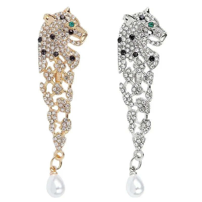 Glänzende Strass-Leoparden-Brosche mit hängendem Perlenanhänger in zwei Farben für Hochzeit, Bankett, Party und Alltag. – Detail 6