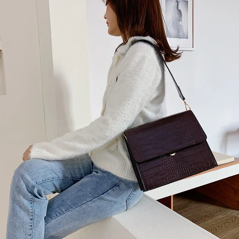 Luksusowe torebki ze skóry Pu damskie małe torby na ramię w stylu Retro projektant torebki damskie wysokiej jakości torby Crossbody dla kobiet