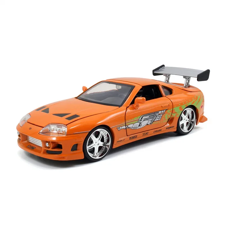 Jada 1:24 Brian & 1995 Toyota Supra toys for boys model car Metal Diecast Car and accessories doll