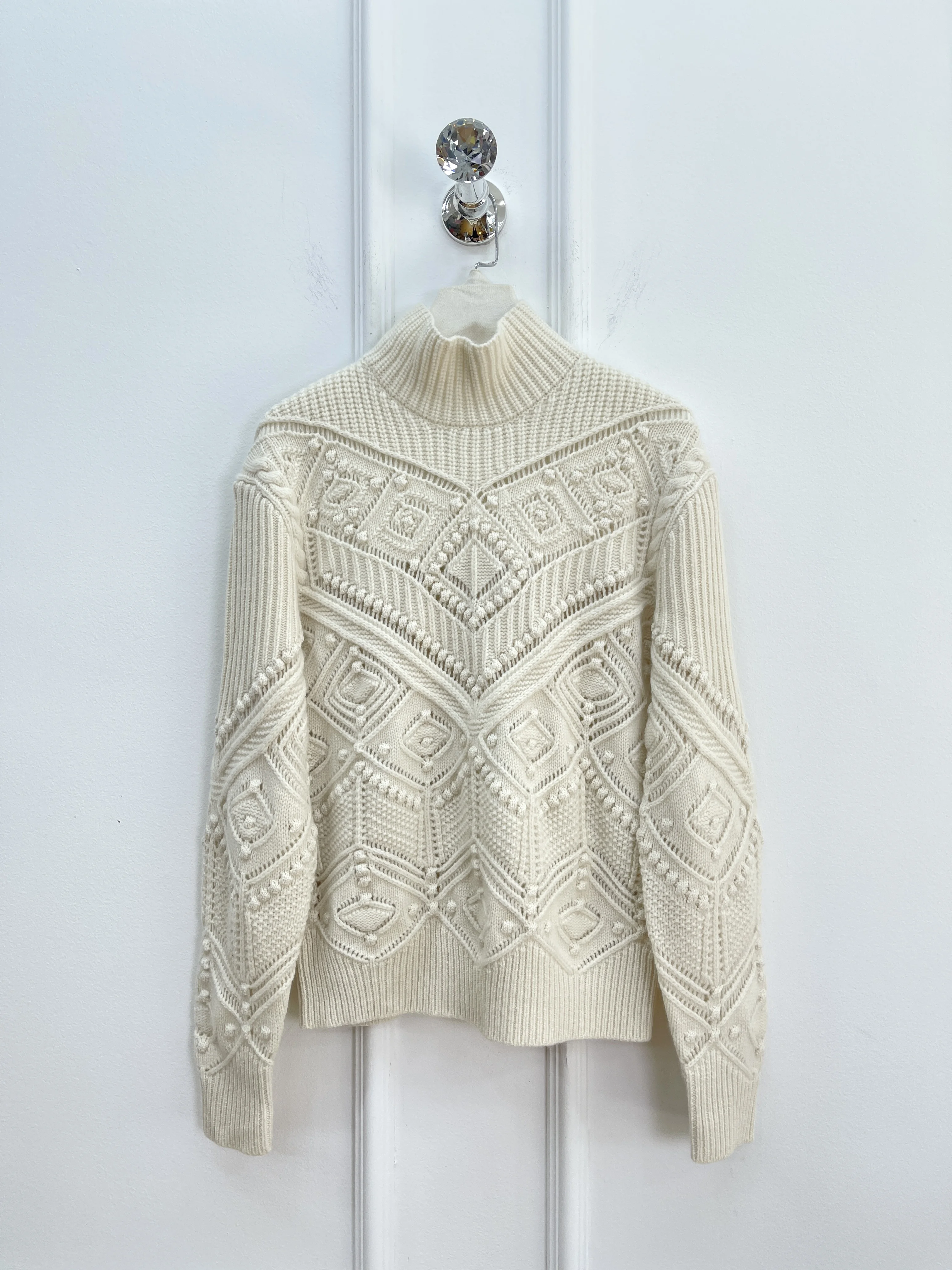 

2025 Autumn/Winter New Arrival High-Quality Off-White Crocheted Pattern Cashmere Turtleneck Sweater For Women