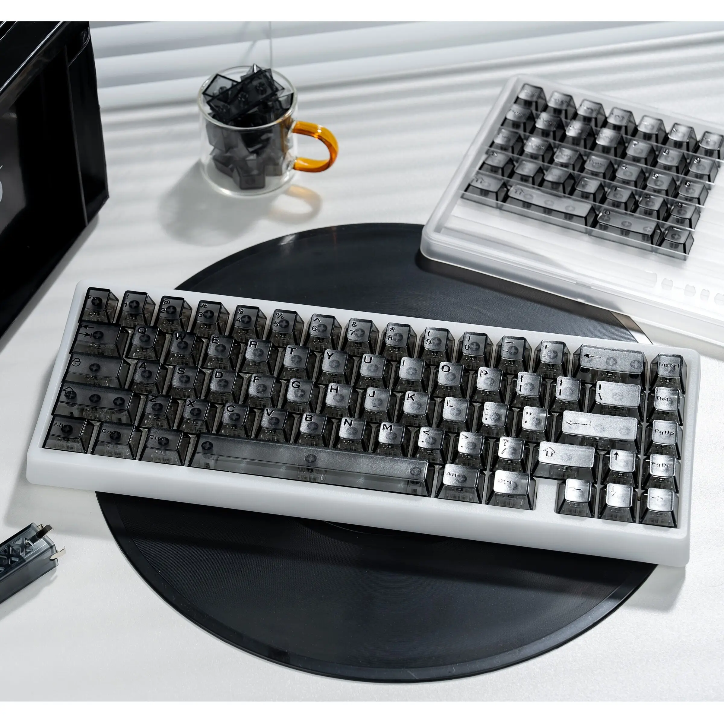 PC Fog Transparent Black Keycaps Top Matte Original Height Universal for  Mechanical Keyboard Free Cleaning Brush & Key Puller