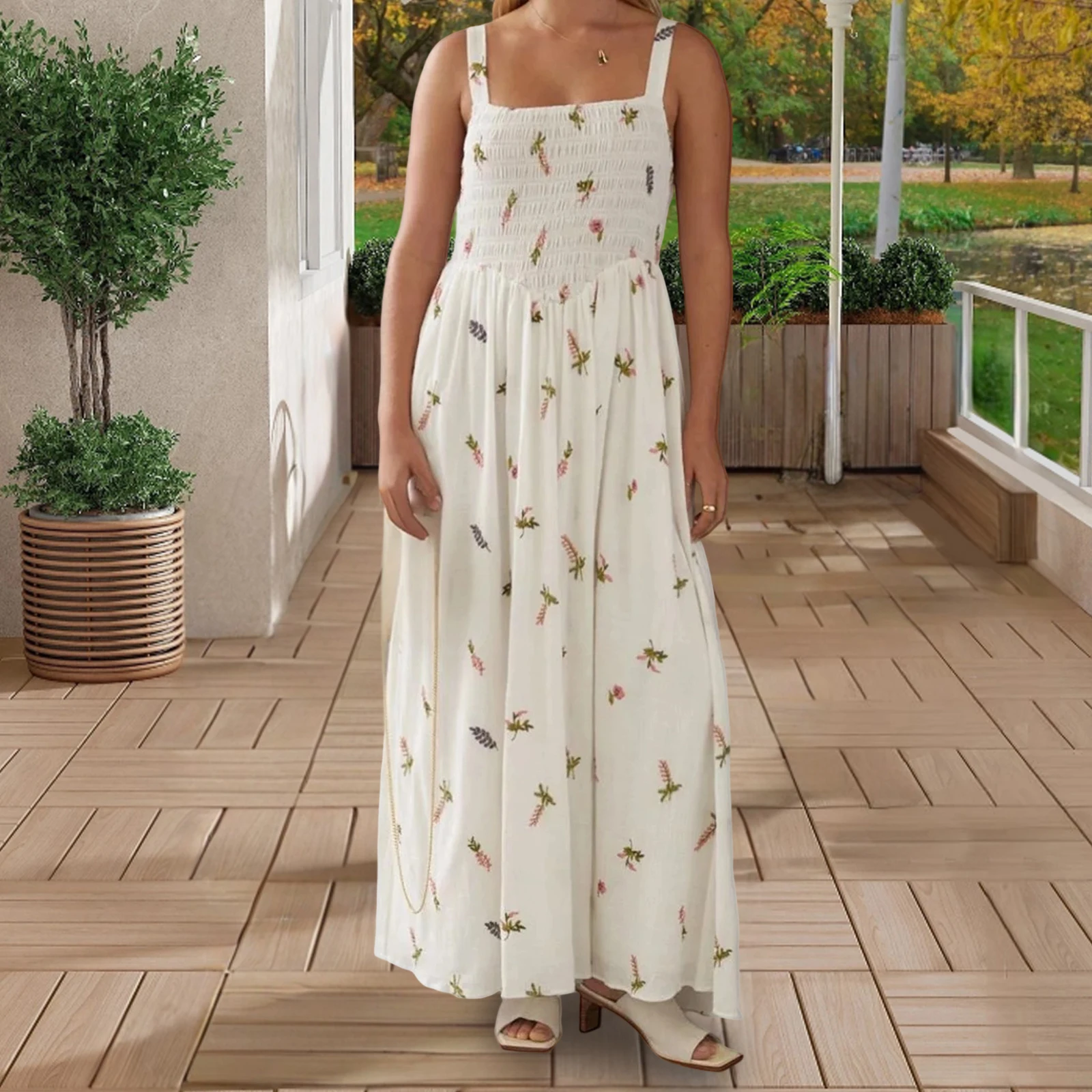 Abito lungo floreale da donna di nuova moda con scollo quadrato smockato senza maniche abito a trapezio per l'estate quotidiana all'aperto SML