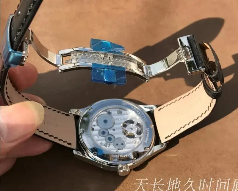 Рисунок 4 - Эксцентриковый турбийон 818