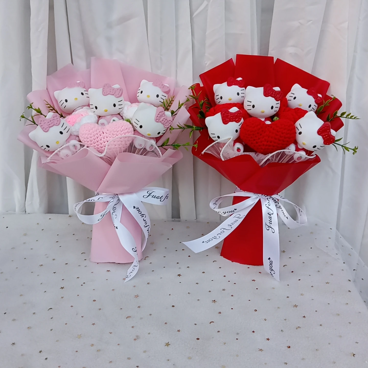 Hello Kitty Hand Woven Rose Bouquet Kawaii  Anime Vinyl Hello Kitty doll Valentine's Day Christmas Holiday Gift