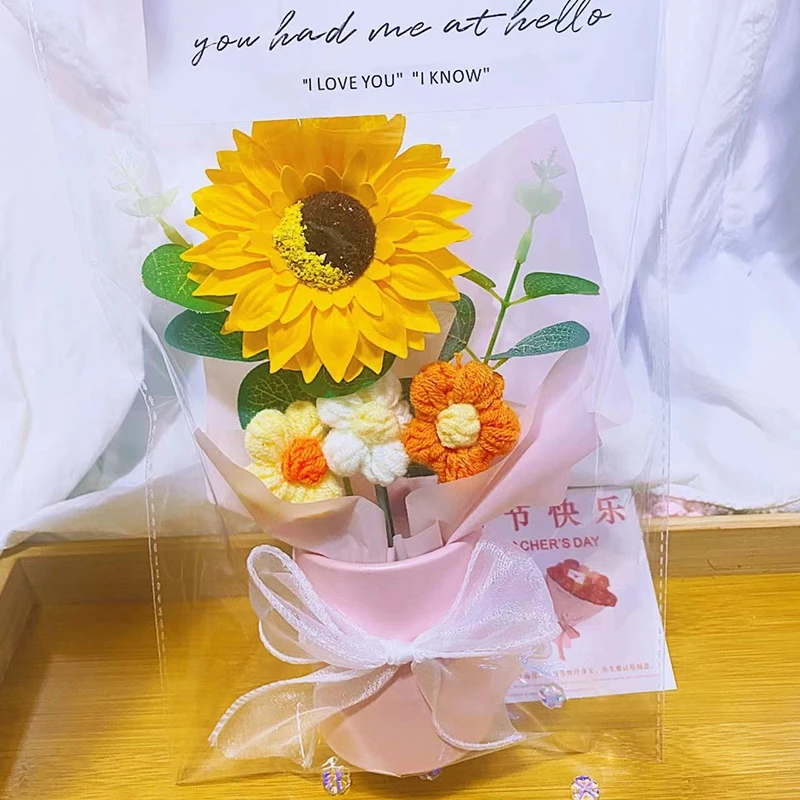 Gestrickter Blumenstrauß Gehäkelte Rosenblumen in einem Eimer Weihnachts- und Lehrertagsgeschenk Künstliche Blumen Gehäkelter Strauß – Detail 9