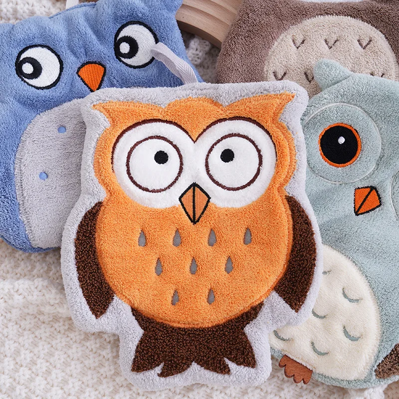 2-Pack of Randomly Assorted Owl-Shaped Bathroom Hand Towels, Hangable Hand Towels from the Owl Series, Non-Shedding, Odor-Free, Super Soft