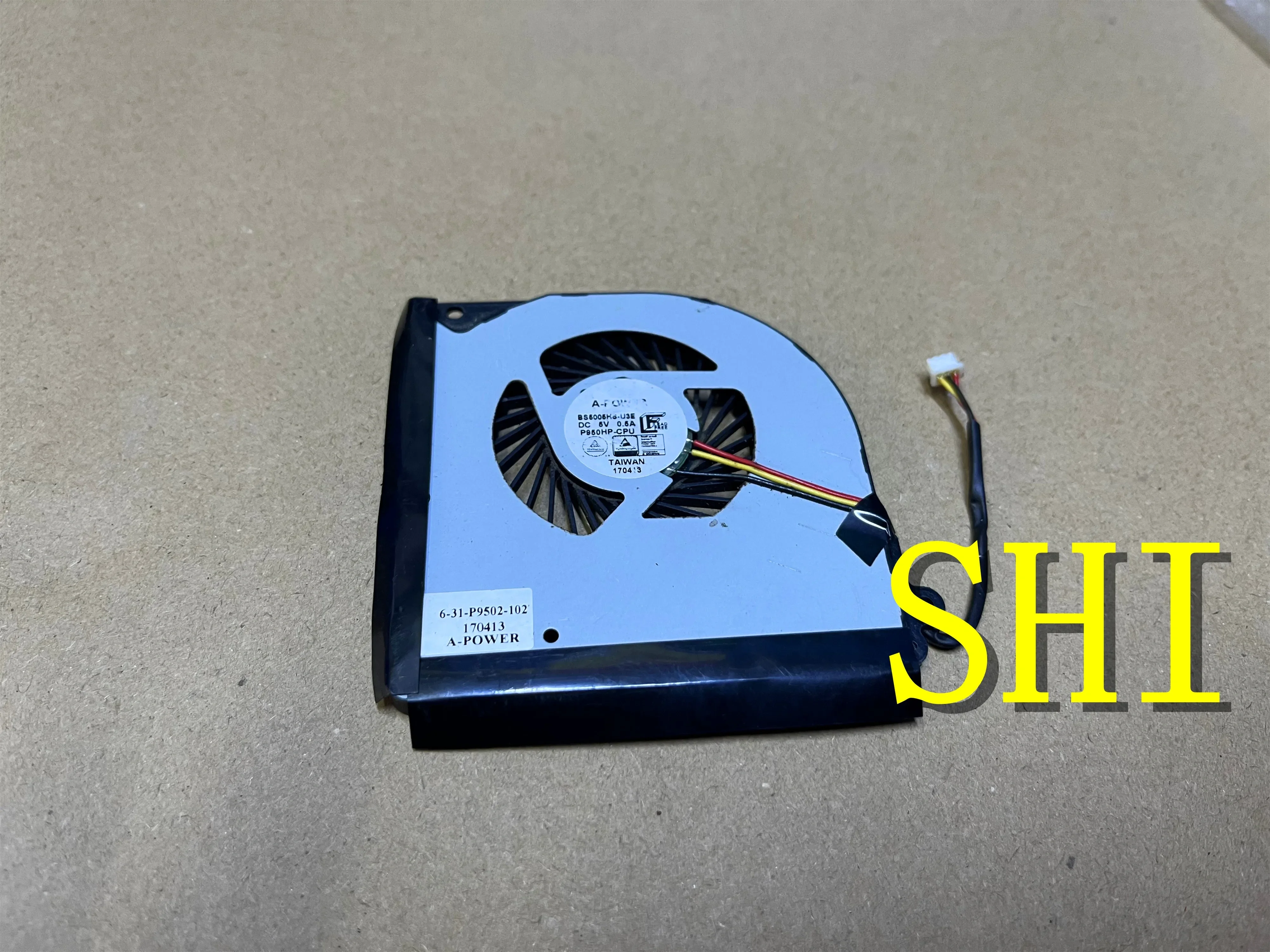 

6-31-P9502-102 Оригинальный вентилятор для процессора Hasee Clevo P950 BS5005HS-U3E 6-31-P9502-102, 3 провода, бесплатная доставка