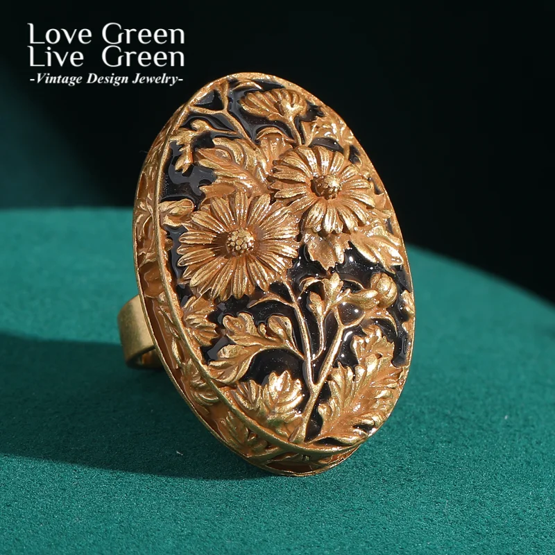 

Vintage Large Relief Sunflower Ring For Woman Oval Black Party Accessories Gold Color Open Luxury Quality Jewelry Trends 2025