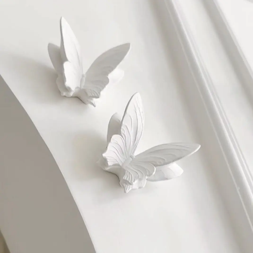 A Pair Plaster Butterflies Wall Decoration Pure White 3D Carved Living Room Home Decoration Accessories Statues Sculpture