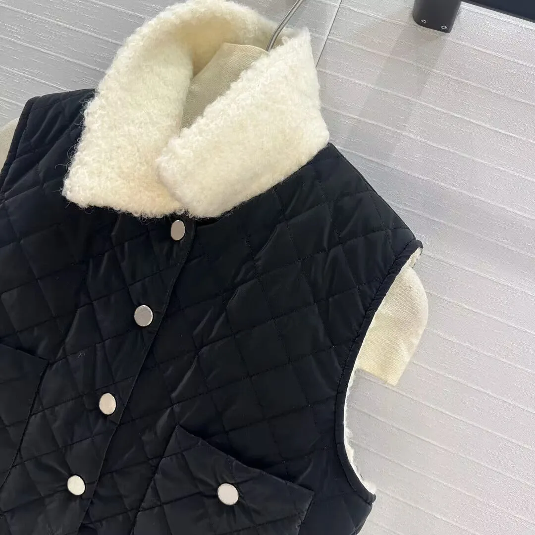 New Fashion Winter Fleece Warm Tank Coat Women Lapel Sleeveless Single Breasted Black Argyle Pockets Vintage Short Vest Jacket