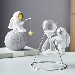 Lovely Decoration Astronaut Model Resin Small Ornaments Home Modern Room Desktop Decoration Ornaments Gift for Boyfriend