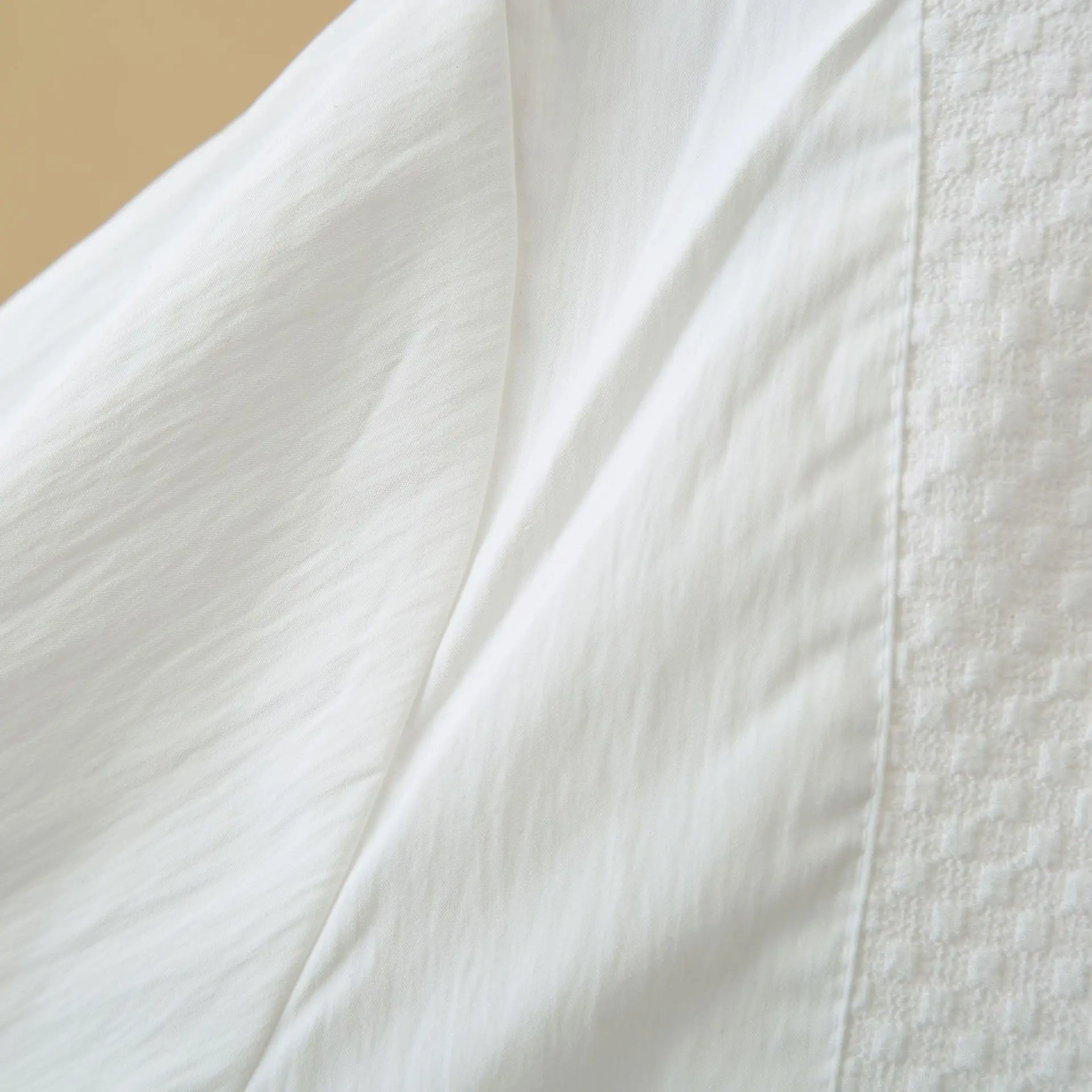 2025 blusas femininas plus size verão novo em torno do pescoço emenda camisa de manga curta 100kg topo 056