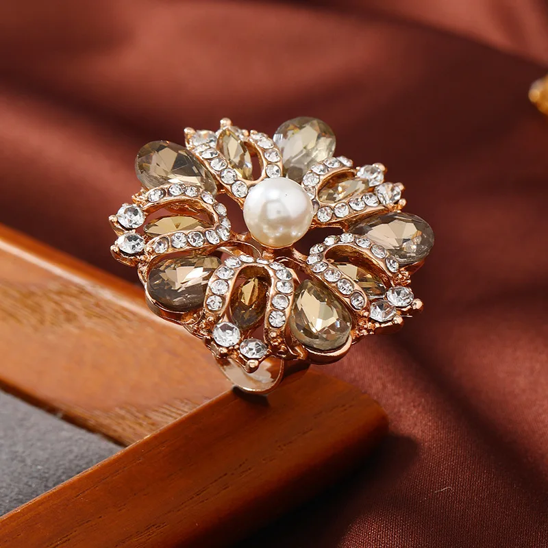 

Faionable Adjustable Floral Rings Set with Diamo Exaggerated Vintage Sle Rings for Men And Women Alloy Enaved Jewelry