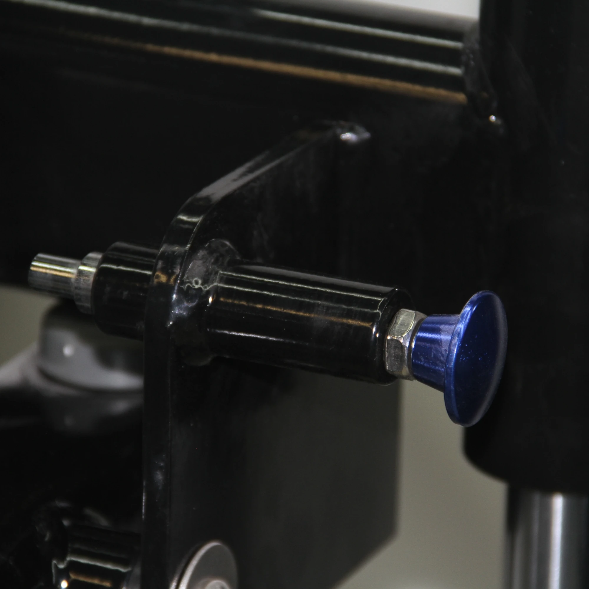 آلة سحب احترافية بمساعدة الفولاذ، مدرب قوة الكتف والظهر التجاري 2025 #4