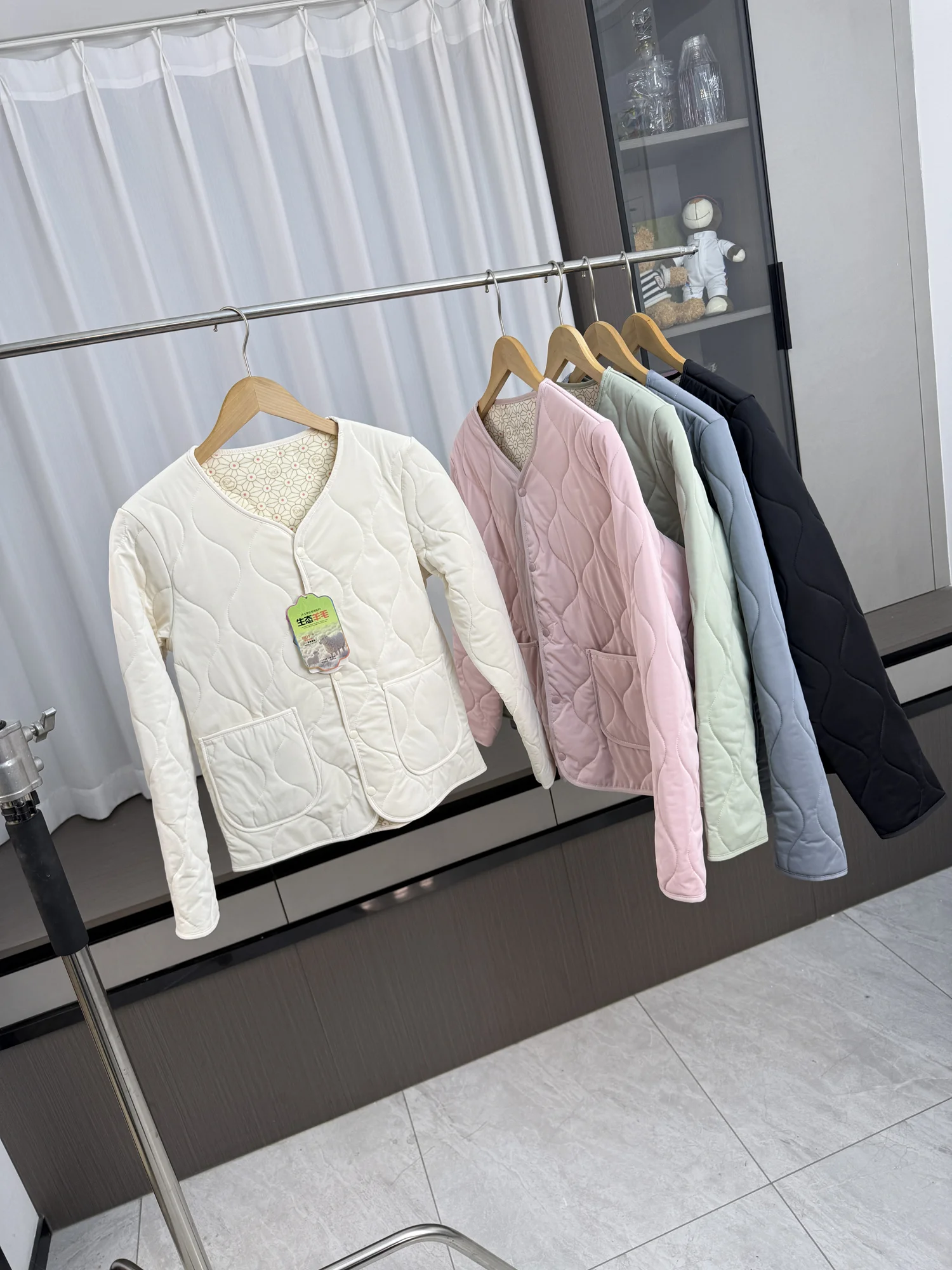 

Теплая женская хлопковая куртка на флисовой подкладке, утолщенная, повседневная, осенне-зимняя, мягкая, приятная к телу, с капюшоном, прямого кроя, с длинными рукавами