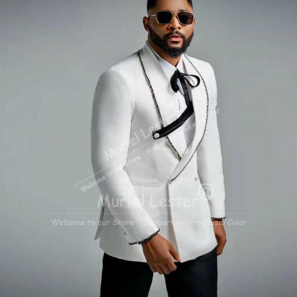 

Эксклюзивные мужские костюмы-двойки с жемчужной нашивкой: пиджак и черные брюки. Индивидуальный пошив. Формальная одежда для свадьбы, смокинги для жениха.