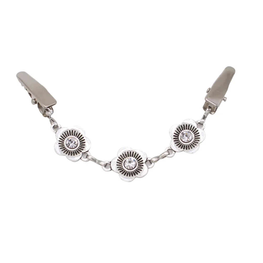 

2Pcs Flowers with Diamonds Cardigan Clips Stylish Sweater Chain Silver Decorative Clothing Accessories Clothing Clips