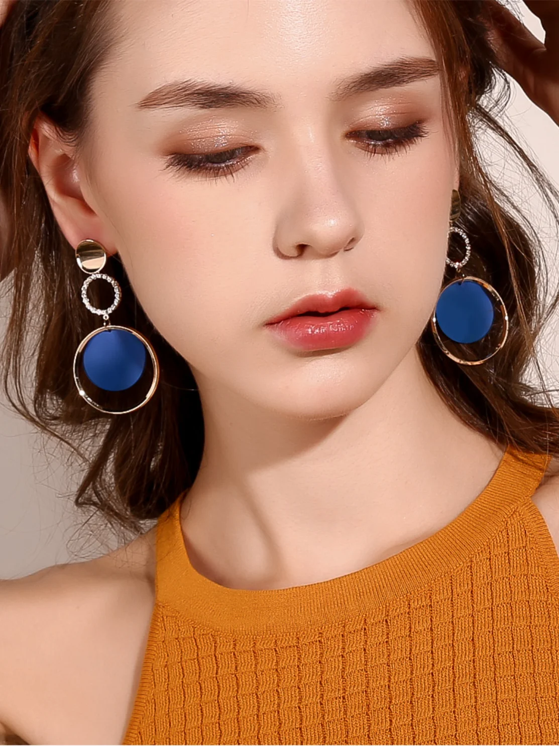 

Round Fashion Exaggerated Temperament Personality Studs Long Style Rhinestone Earrings Exquisite graceful Goddess Temperament