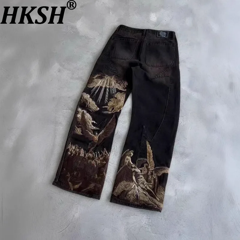 

HKSH Spring Autumn New Men American Heavy Embroidery Pattern Patchwork Washed Straight Jeans Dark Trendy Ins Denim Pants HK16661