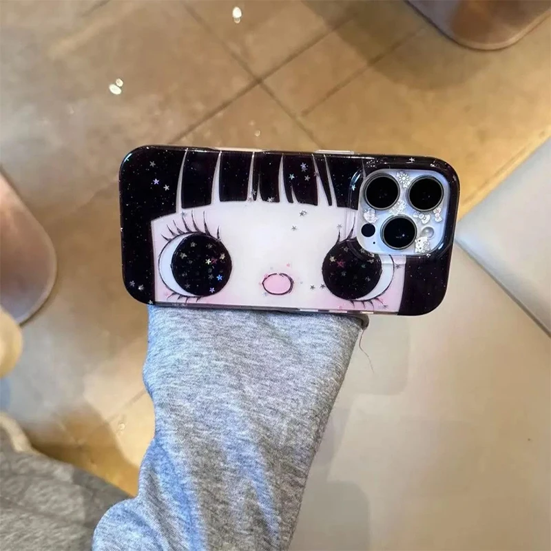Big Eye Comic Girl Lovely Phone Case for iPhone 17 16e 16 15 14 13 12 11 Pro Max X Xs XR XSMax 8 7 6 6s Air Plus Feather Texture - náhled 5