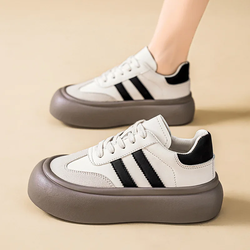 

Women's Thick Bottom De Xin Shoes 2025 New Spring Fashion Casual Breathable Lightweight Flat Shoes Comfortable Cross Strap